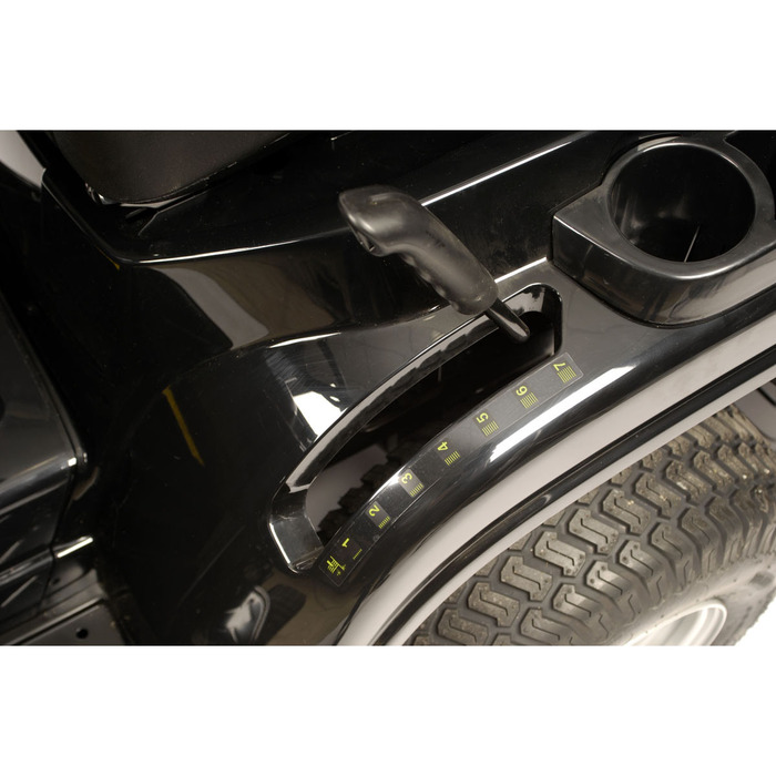 BLACK EDITION® PRO 155/84 Rasentraktor – Bild 8