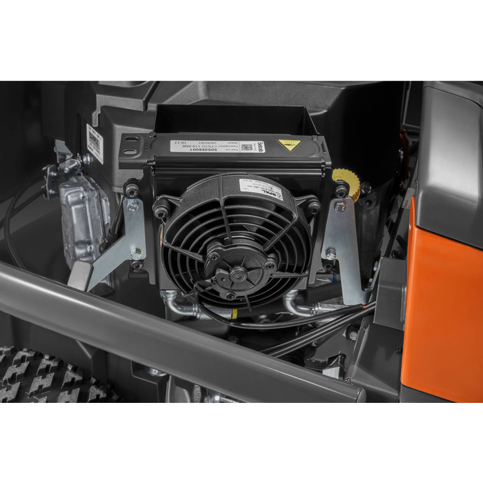 HUSQVARNA R 420TsX AWD Frontmäher – Grundgerät ohne Mähdeck – Bild 7