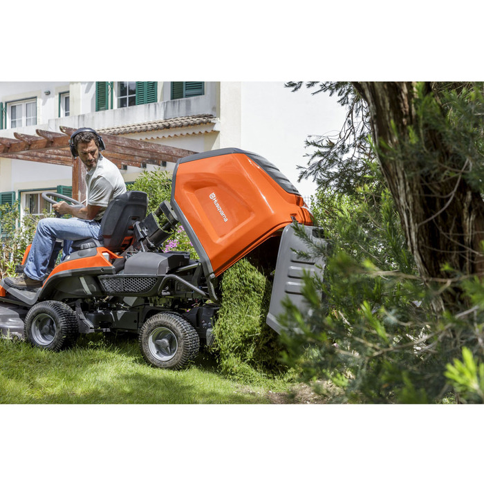 HUSQVARNA RC 320Ts AWD Frontmäher inkl. Mähdeck Combi 112cm – Bild 3