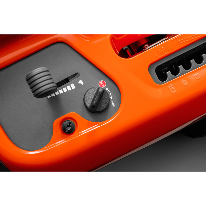 HUSQVARNA R 214TC Frontmäher inkl. Mähdeck Combi 94 – Bild 6