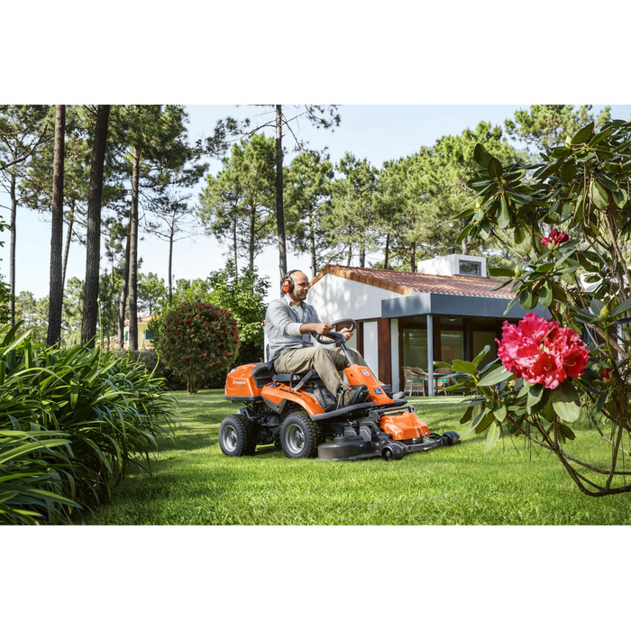 HUSQVARNA R 214TC Frontmäher inkl. Mähdeck Combi 94 – Bild 7