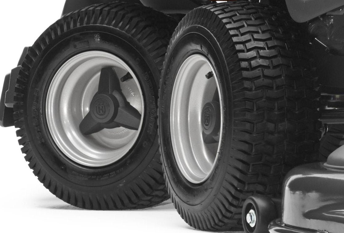 Husqvarna Profi Frontmäher RC 318T – Grundgerät ohne Mähdeck