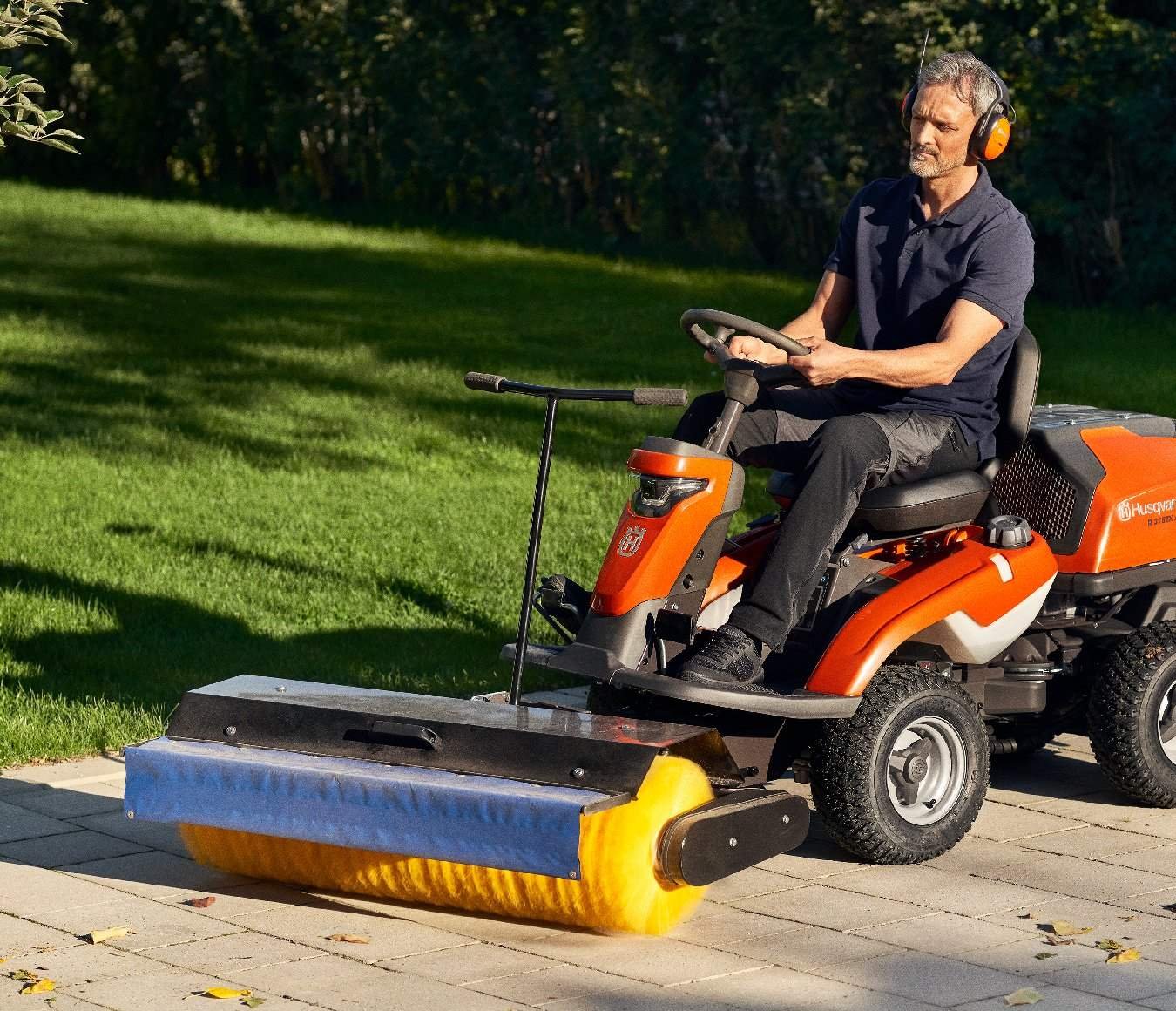 Husqvarna Profi-Frontmäher R 316TX – Grundgerät ohne Mähwerk