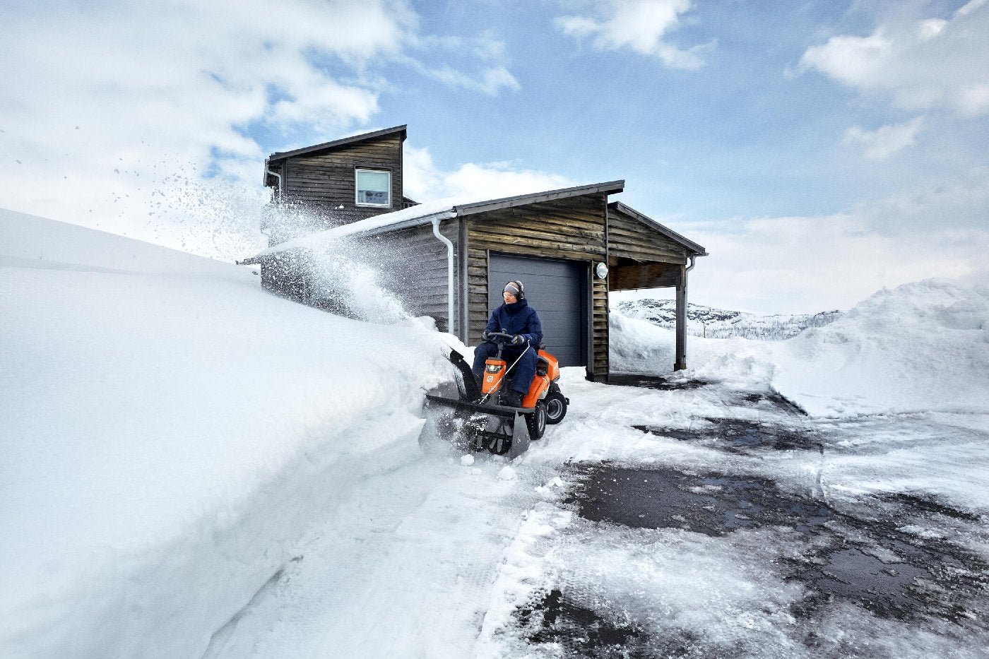 Husqvarna Profi Allrad-Frontmäher R 316TsX AWD – Grundgerät ohne Mähwerk