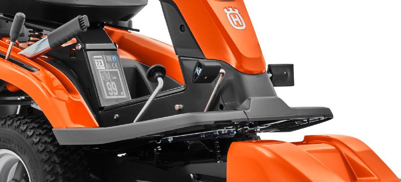 Husqvarna Profi-Frontmäher R 320X AWD – Grundgerät ohne Mähdeck