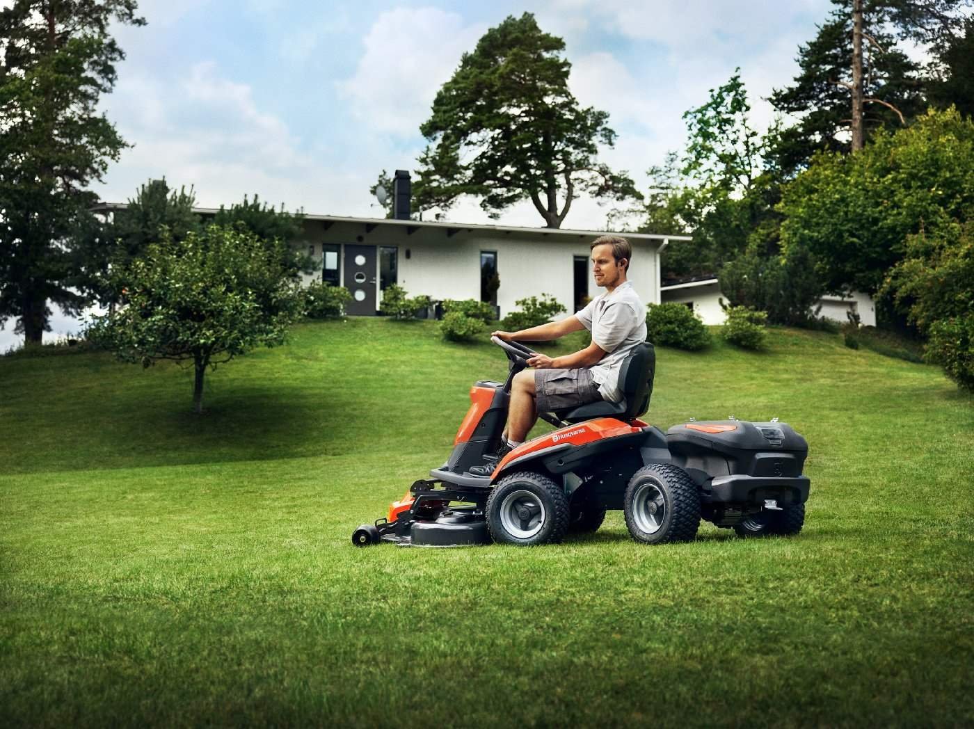 Husqvarna Akku-Frontmäher Rider 200iX – Grundgerät ohne Mähdeck